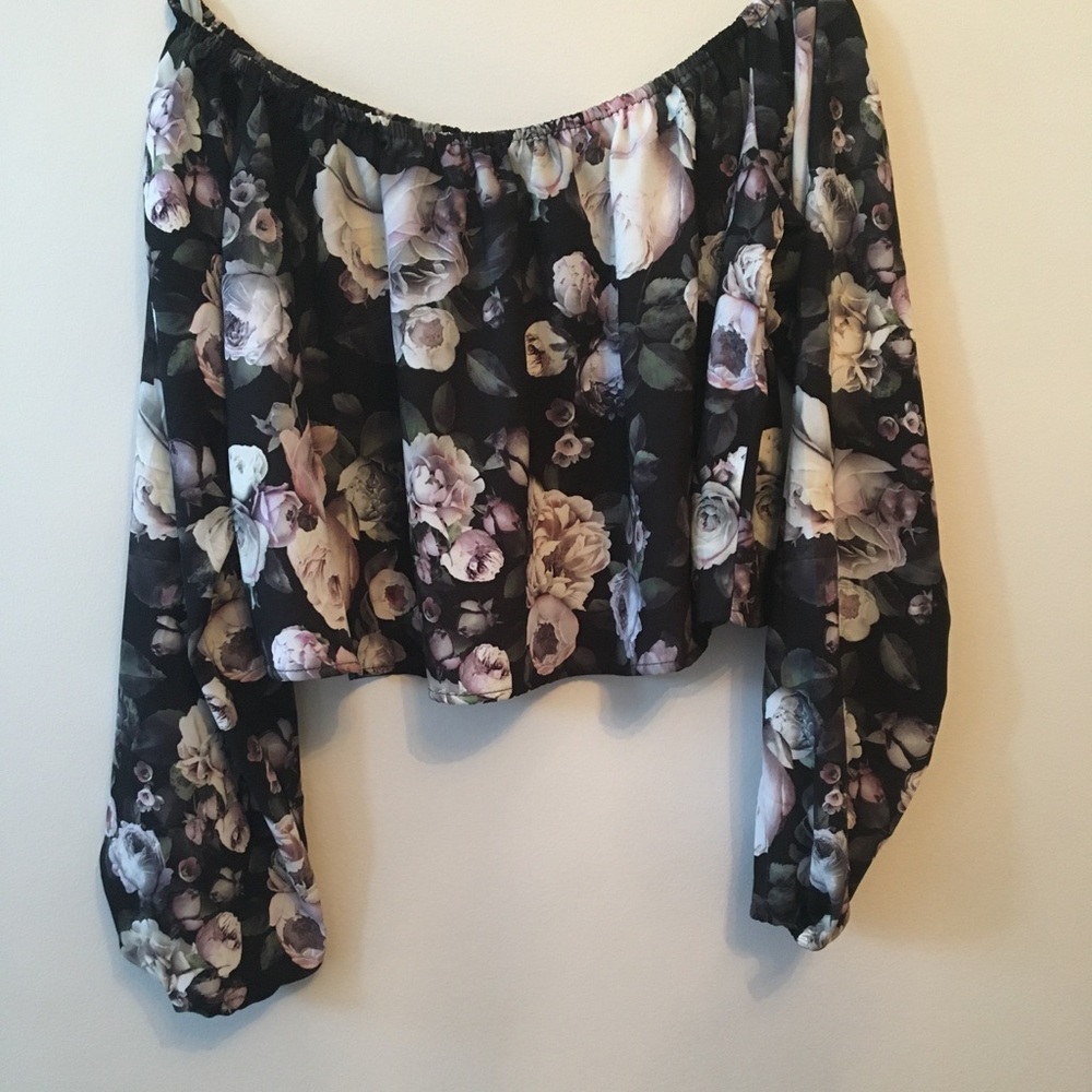 Forever21 off the shoulder floral crop top